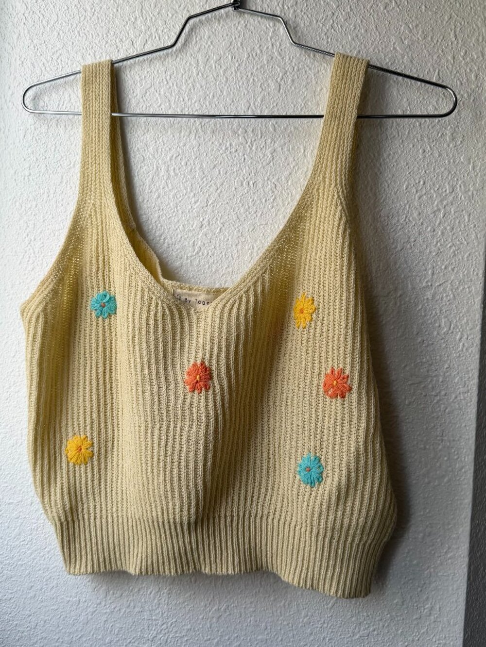 Knit tank with flower embroidery accents, Size S
